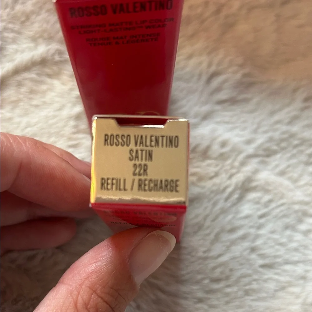 Valentino cosmetic pouch with lipsticks - Picture 7 of 8